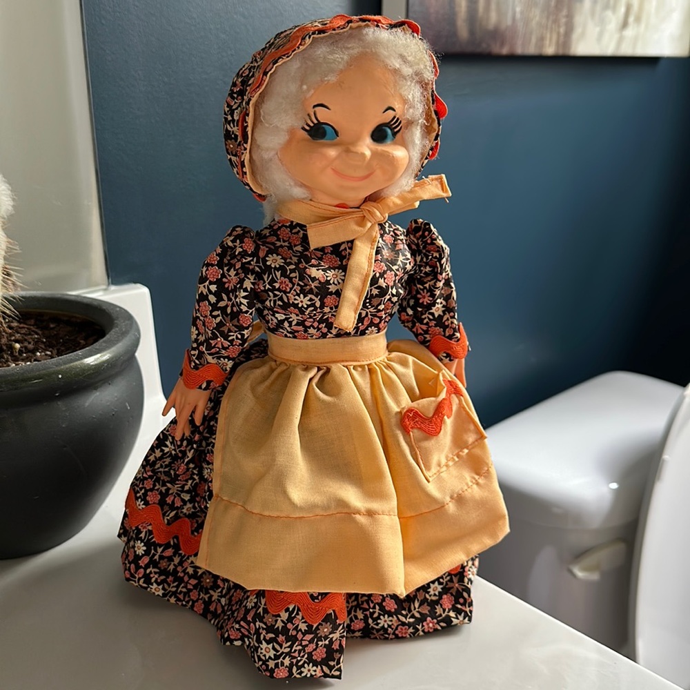 Vintage soap dish doll